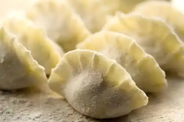 Sparassis Crispa and Sweet Pepper Dumplings Sparassis Crispa and Sweet Pepper Dumplings